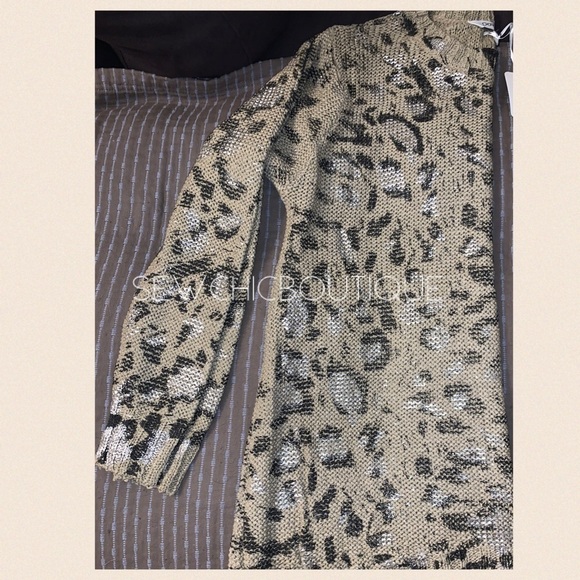 Wild Leopard Print Cozy Knit Sweater Mocha - Picture 6 of 7